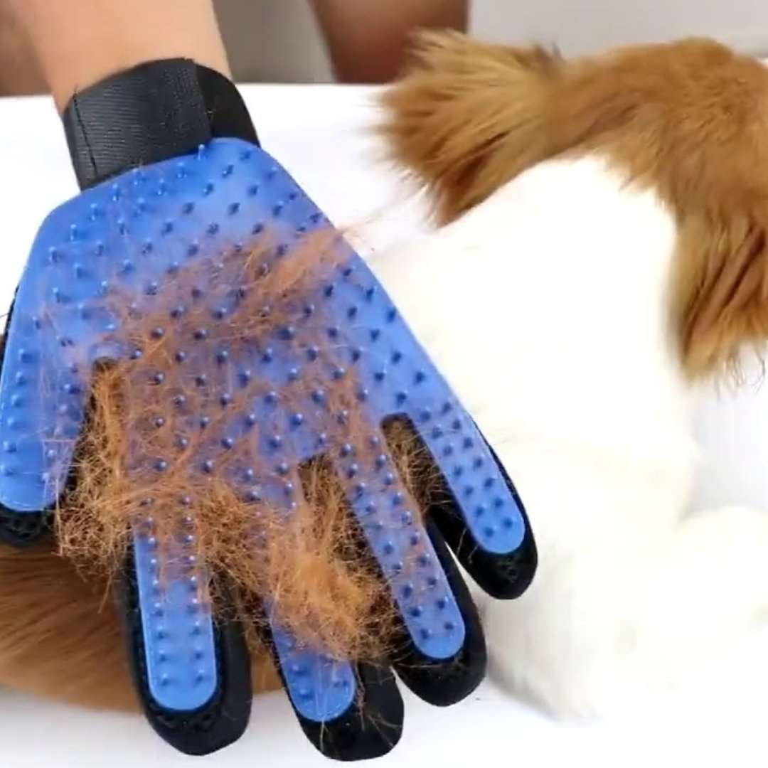 Versatile Pet Grooming Gloves Waggy Tails